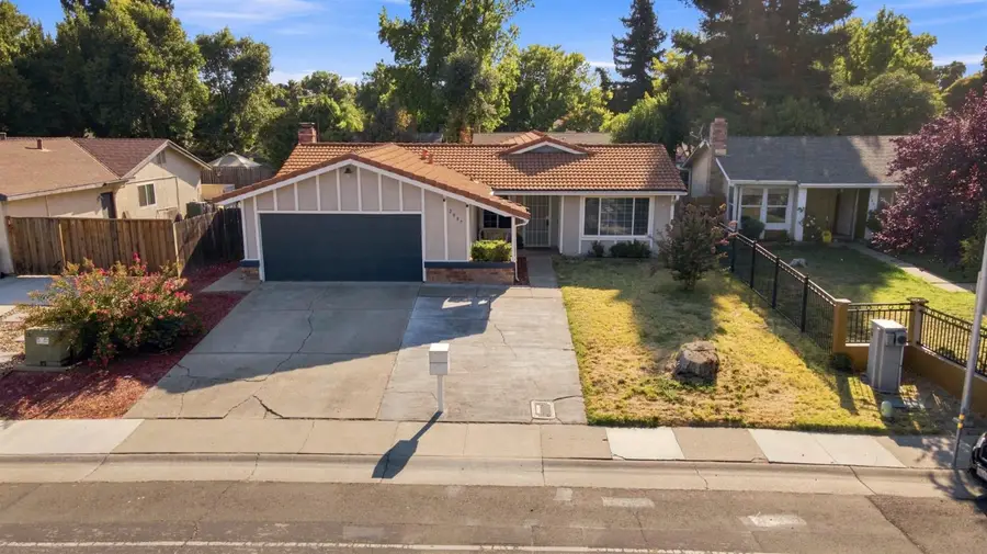 2887 Azevedo Drive, Sacramento, CA 95833 - #2