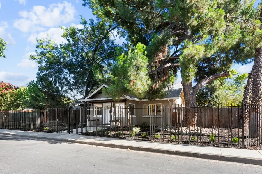 5200 20th Avenue, Sacramento, CA 95820 - #2