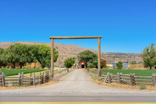709 Center, Susanville, CA 96130