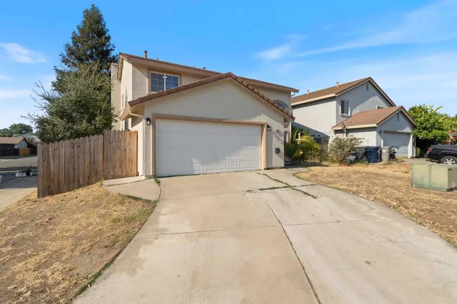2501 Lock Avenue, Sacramento, CA 95822 - #2