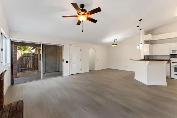 537 Samuel Way, Sacramento, CA 95838