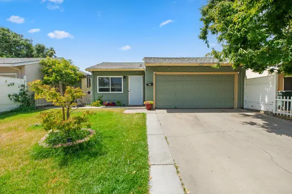 2821 Boardwalk, Modesto, CA 95350