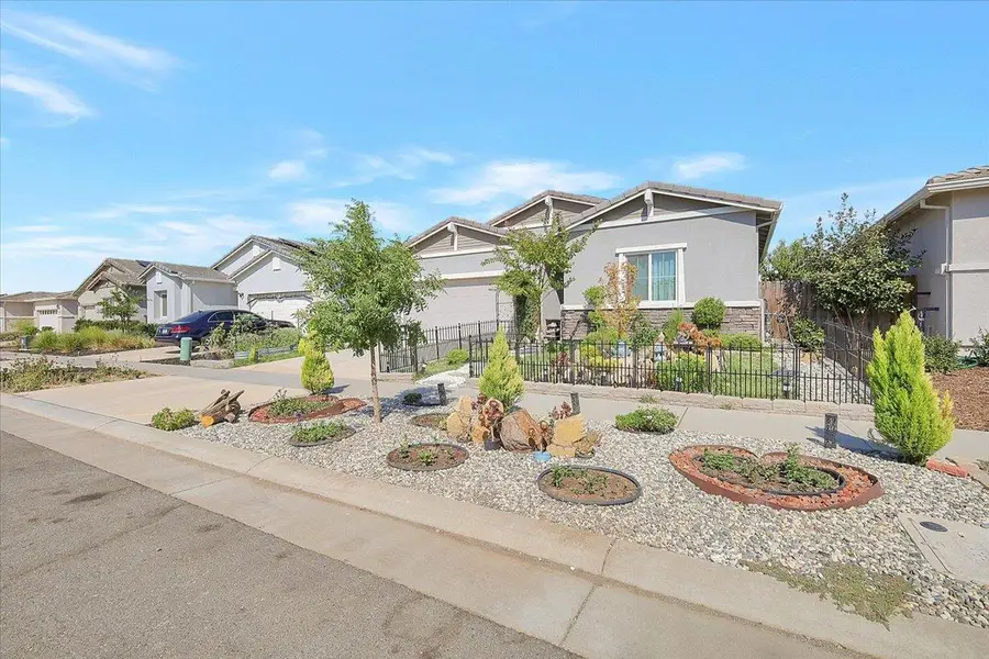 789 Chalice Creek Drive, Plumas Lake, CA 95961 - #2