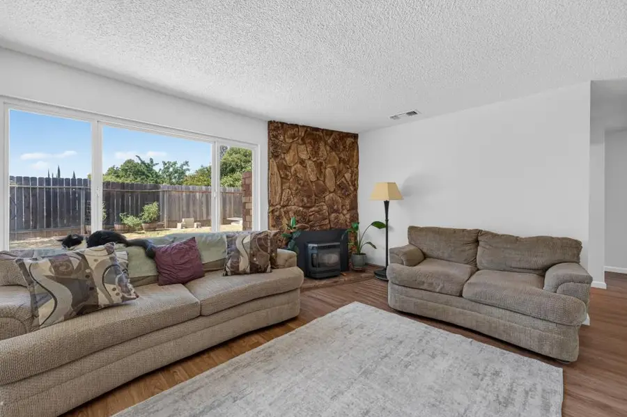 5645 Woodforest, Sacramento, CA 95842 - #2