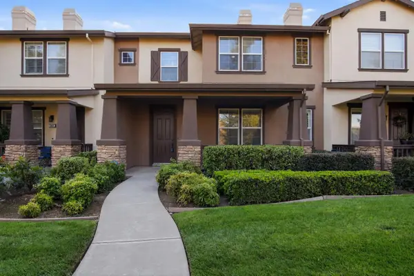 570 Cutting Horse Drive #143, Oakdale, CA 95361