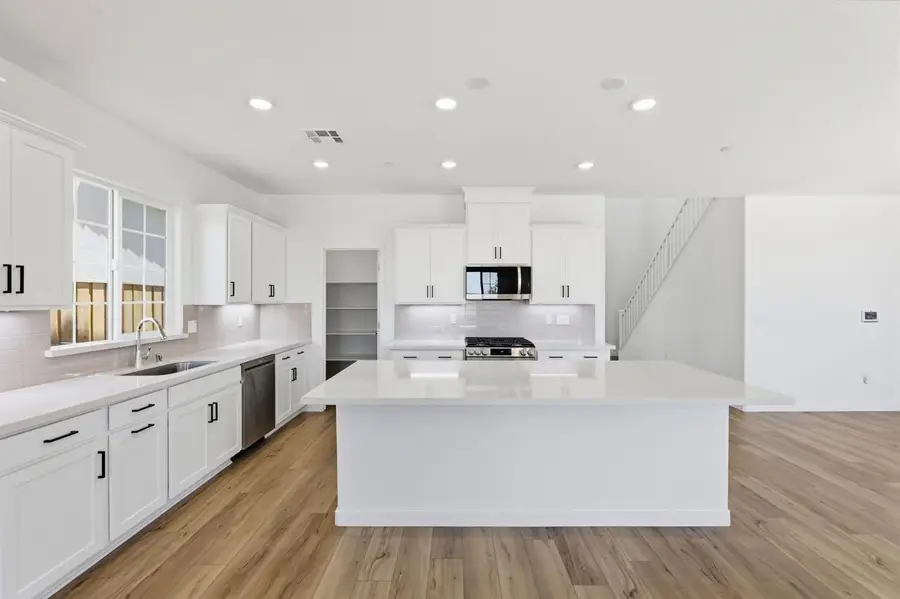 1424 Whitewater Way, Lincoln, CA 95648 - #2