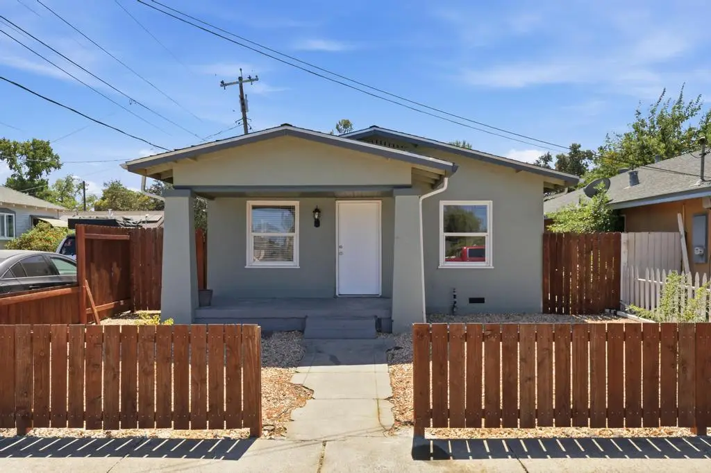 918 12th Street, Marysville, CA 95901 - #1