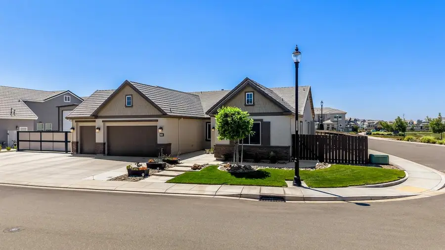 2505 Chrysler Avenue, Manteca, CA 95337 - #2