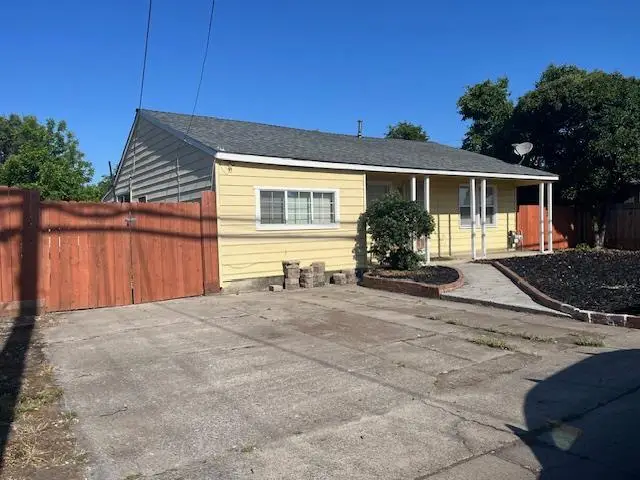 2671 Norwood Avenue, Sacramento, CA 95815 - #2