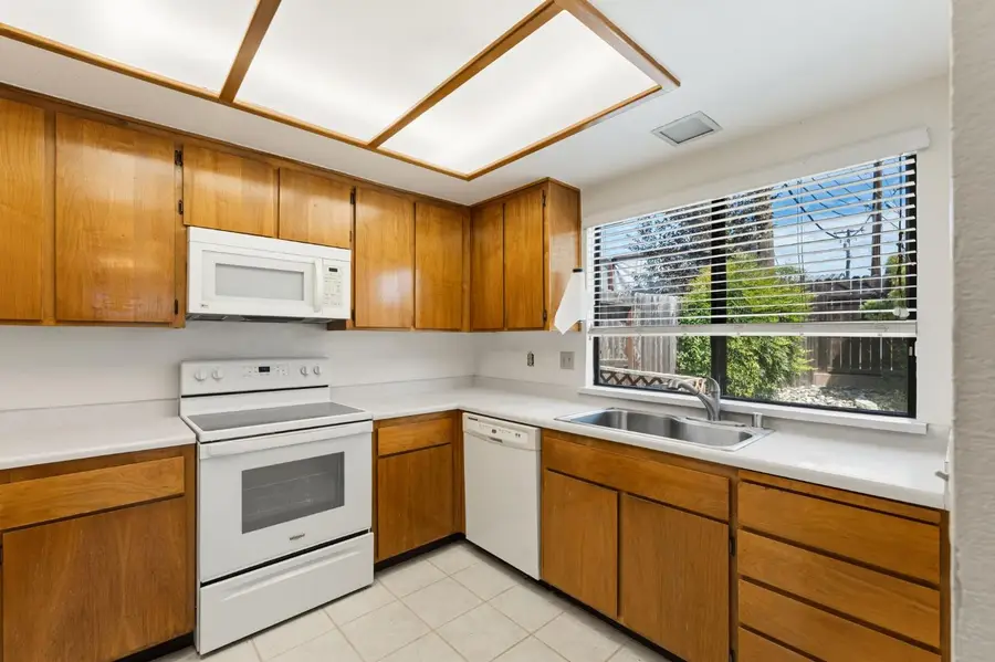 2201 Sandcastle Way, Sacramento, CA 95833 - #2