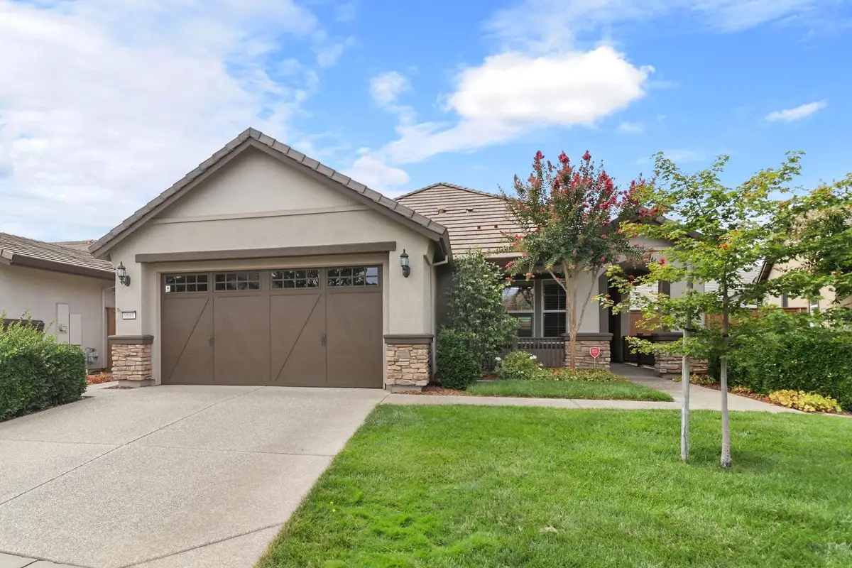 9880 Sunderland Way, Elk Grove, CA 95757 - #1