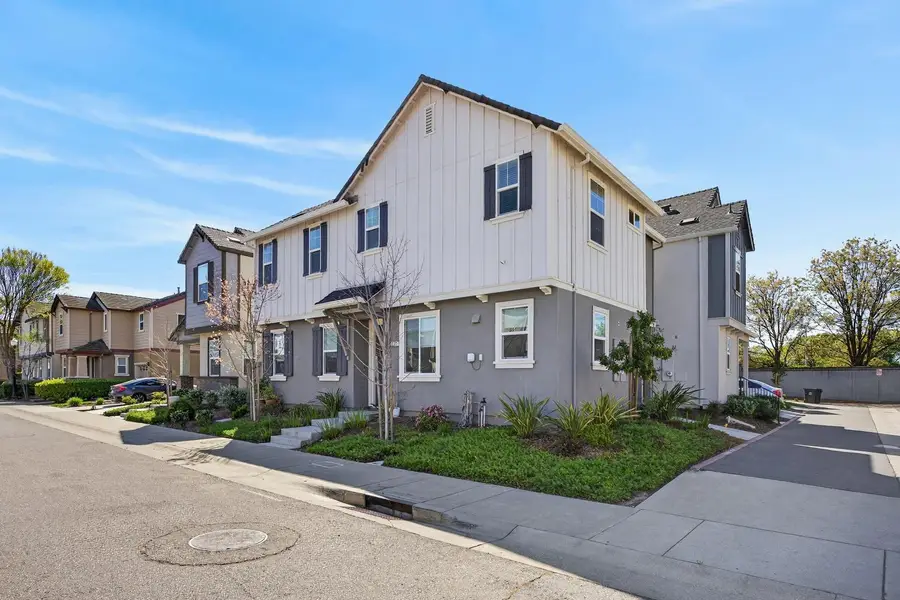 251 Cinema Street, Sacramento, CA 95823 - #2
