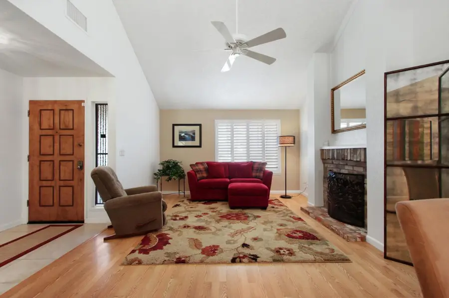 6568 Skyview Drive, Orangevale, CA 95662 - #3