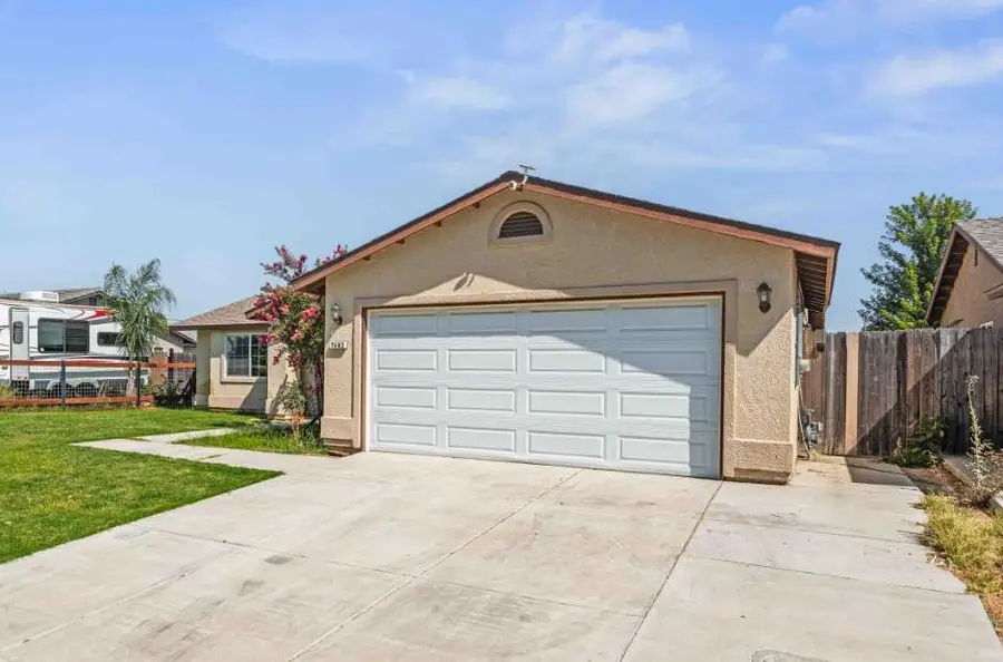 7462 Wren Drive, Winton, CA 95388 - #3