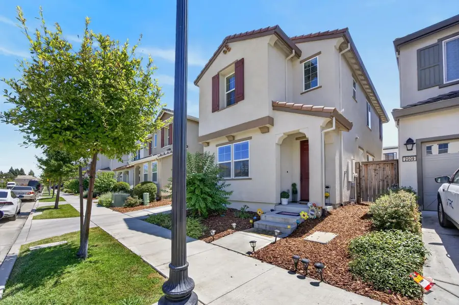2505 Buzz Aldrin Way, Sacramento, CA 95834 - #3