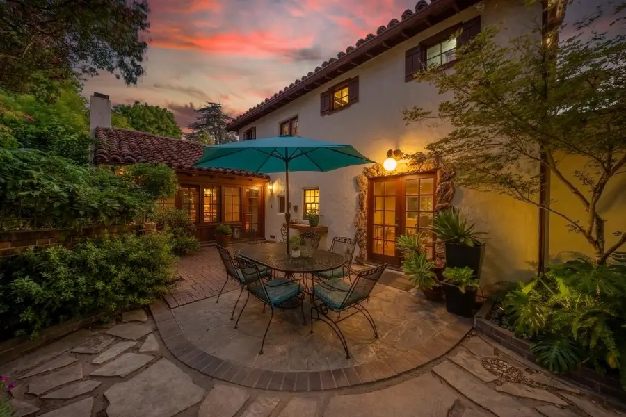 215 Elmwood Court, Modesto, CA 95354 - #2