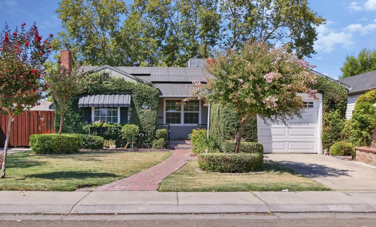 21 W Arcade Street, Stockton, CA 95204 - #1