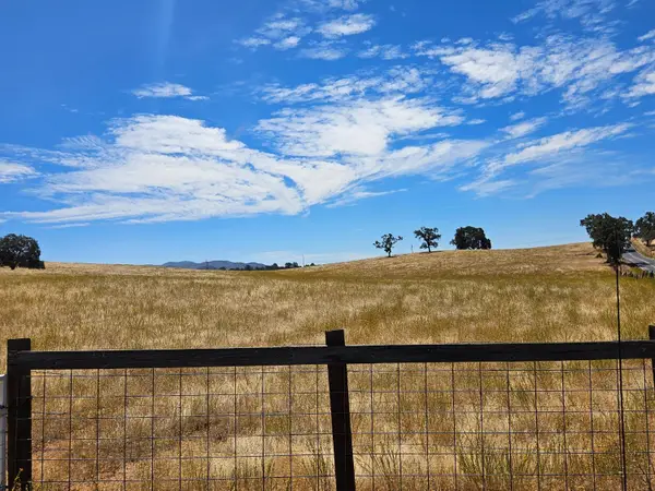 58 S. Petersburg, Valley Springs, CA 95252