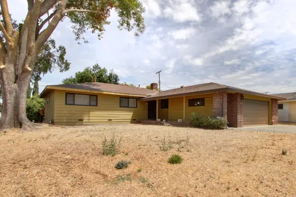 3327 Eisenhower Drive, Sacramento, CA 95826