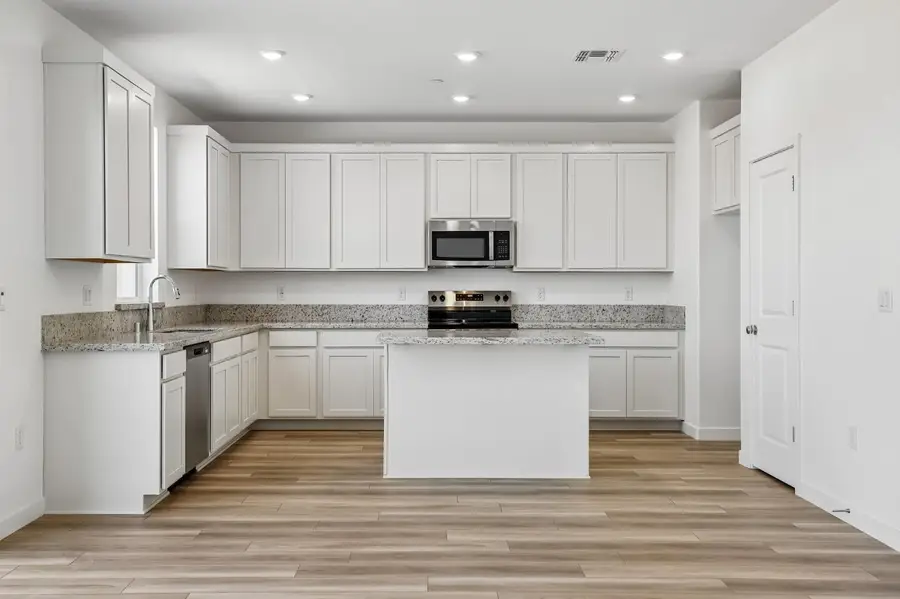 5040 Rain Shadow Way, Roseville, CA 95747 - #2