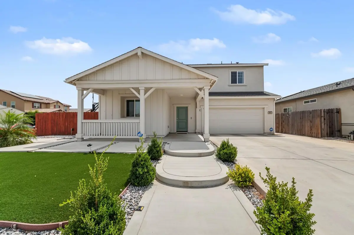 842 Norfolk Avenue, Patterson, CA 95363 - #1