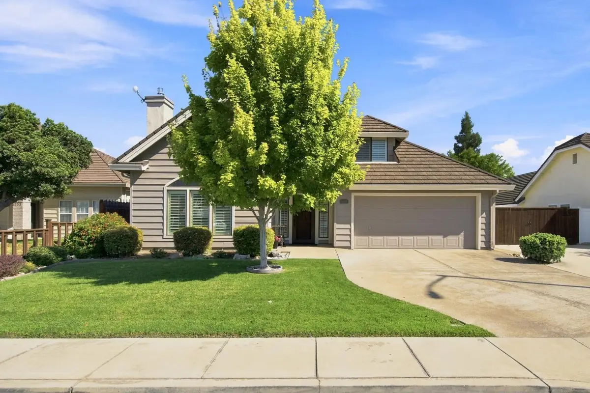 887 E Milgeo Avenue, Ripon, CA 95366 - #1