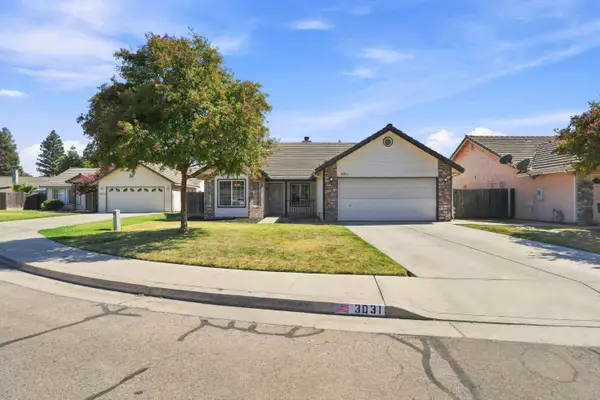 3031 W Loyola Court, Visalia, CA 93277