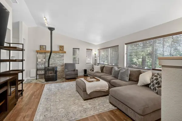 5621 Daisy Circle, Pollock Pines, CA 95726