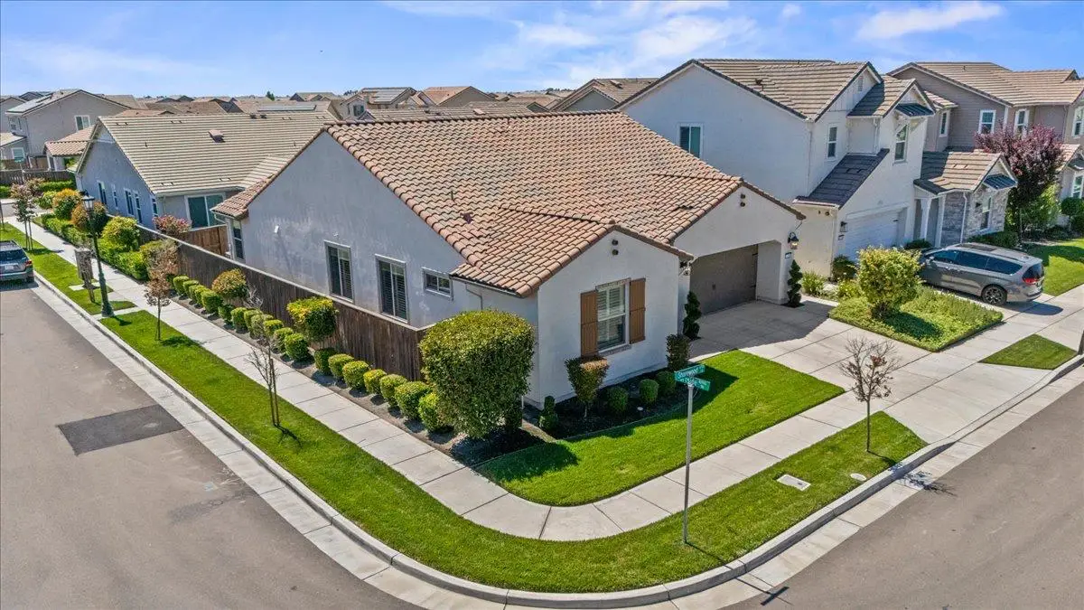 6704 Shorewood Lane, Stockton, CA 95219 - #1