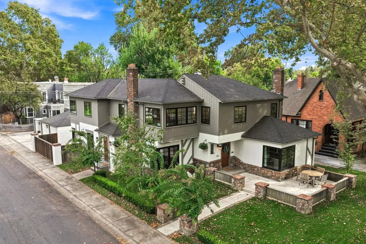 2743 Land Park Drive, Sacramento, CA 95818 - #1