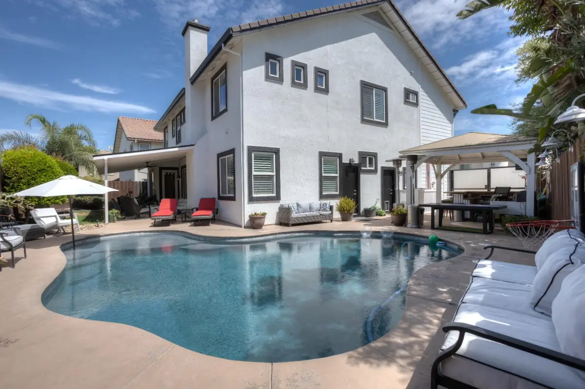 658 Alamo, Oakdale, CA 95361 - #1
