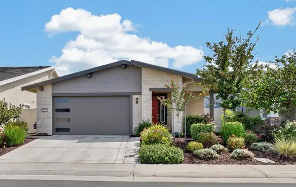 2073 Earthlight Lane, Roseville, CA 95747