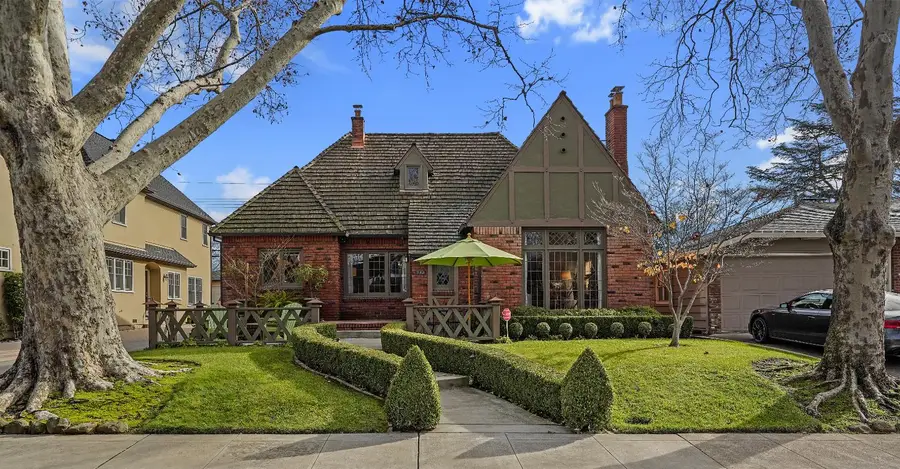 941 45th Street, Sacramento, CA 95819 - #2