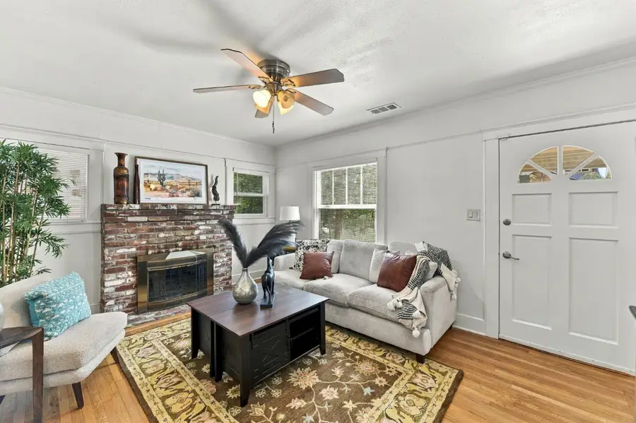 3035 Marshall Way, Sacramento, CA 95817 - #3
