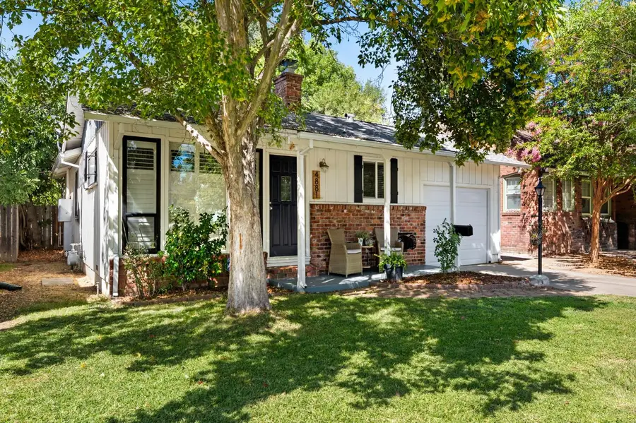 4881 7th Avenue, Sacramento, CA 95820 - #2