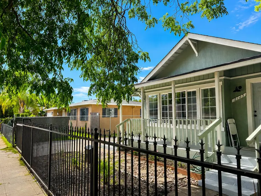 2125 E Myrtle Street, Stockton, CA 95205 - #2