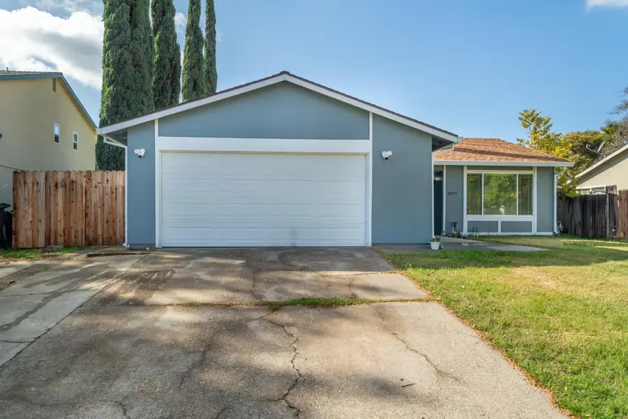 6905 Woodside Dr, Sacramento, CA 95842 - #2