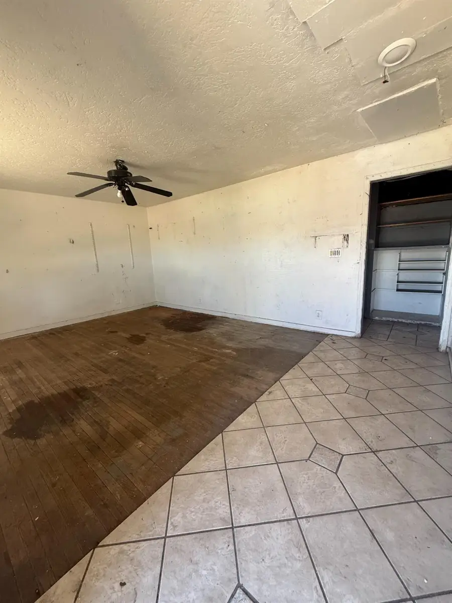 656 Pine Street, Manteca, CA 95336 - #3