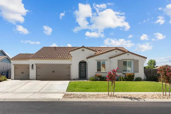1048 Thunder Ranch Way, Plumas Lake, CA 95961