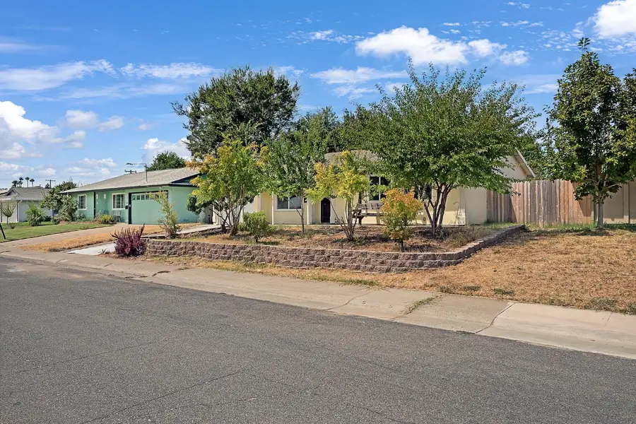 2012 Kellogg Way, Rancho Cordova, CA 95670 - #2