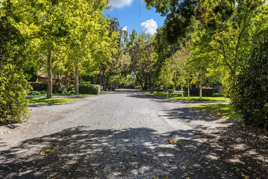601 Shangri Lane, Sacramento, CA 95825 - #2
