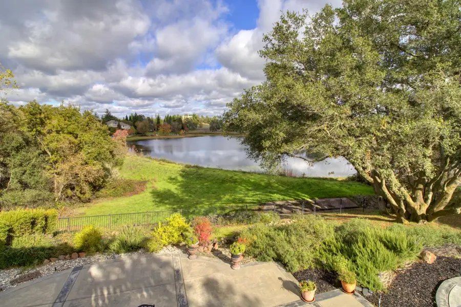 5585 E Saint Francis Circle #E, Loomis, CA 95650 - #2