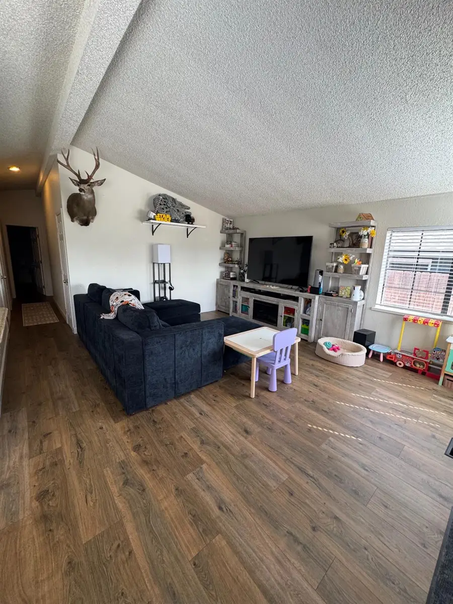 8252 Cottonfield Way, Sacramento, CA 95828 - #2