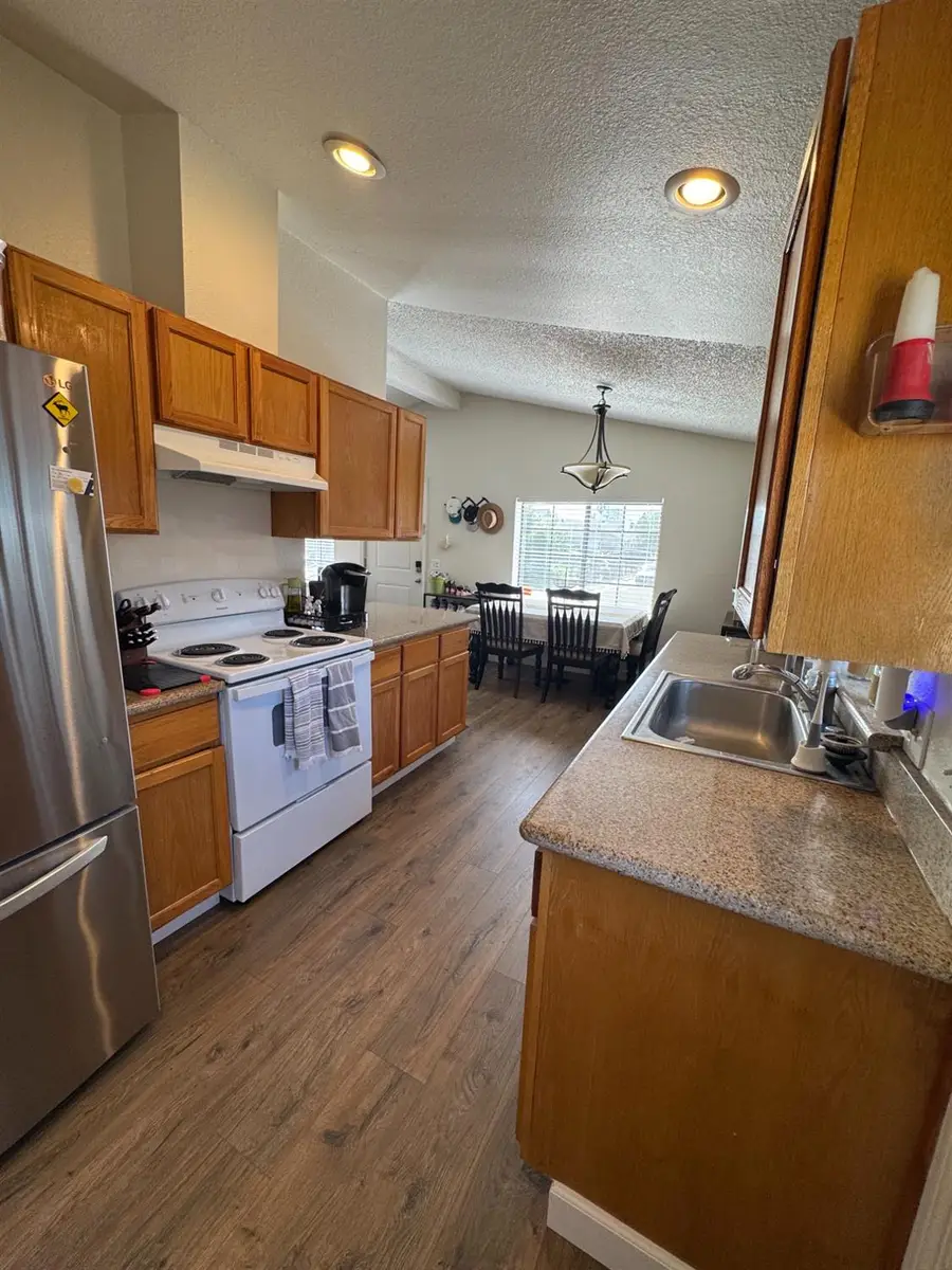 8252 Cottonfield Way, Sacramento, CA 95828 - #3