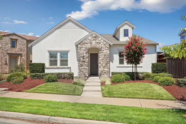 2368 Breton Drive, Oakdale, CA 95361