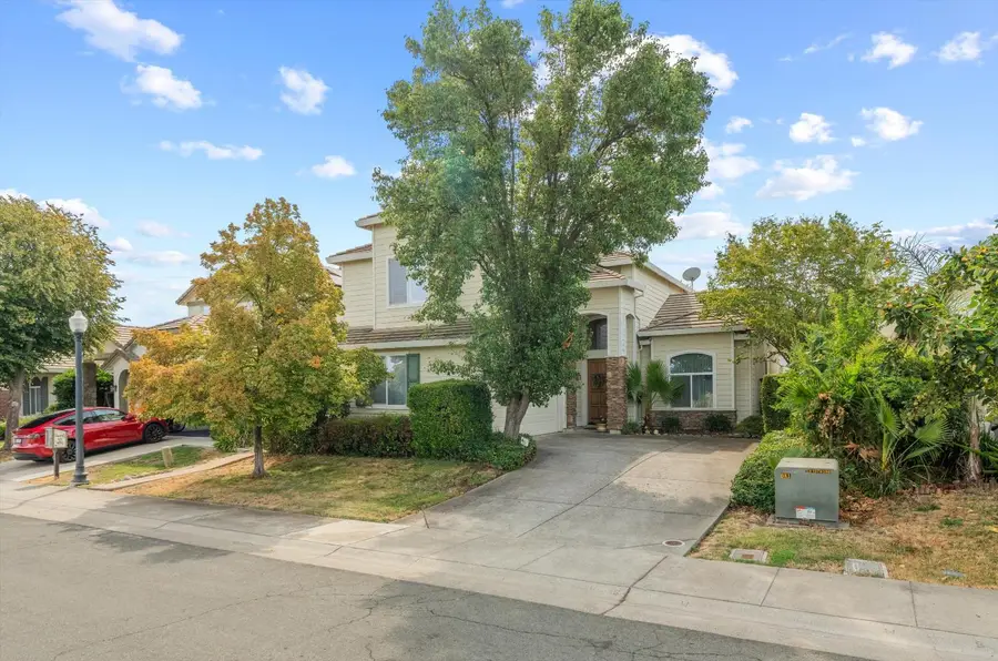 2418 Autumn Meadow Avenue, Sacramento, CA 95835 - #2
