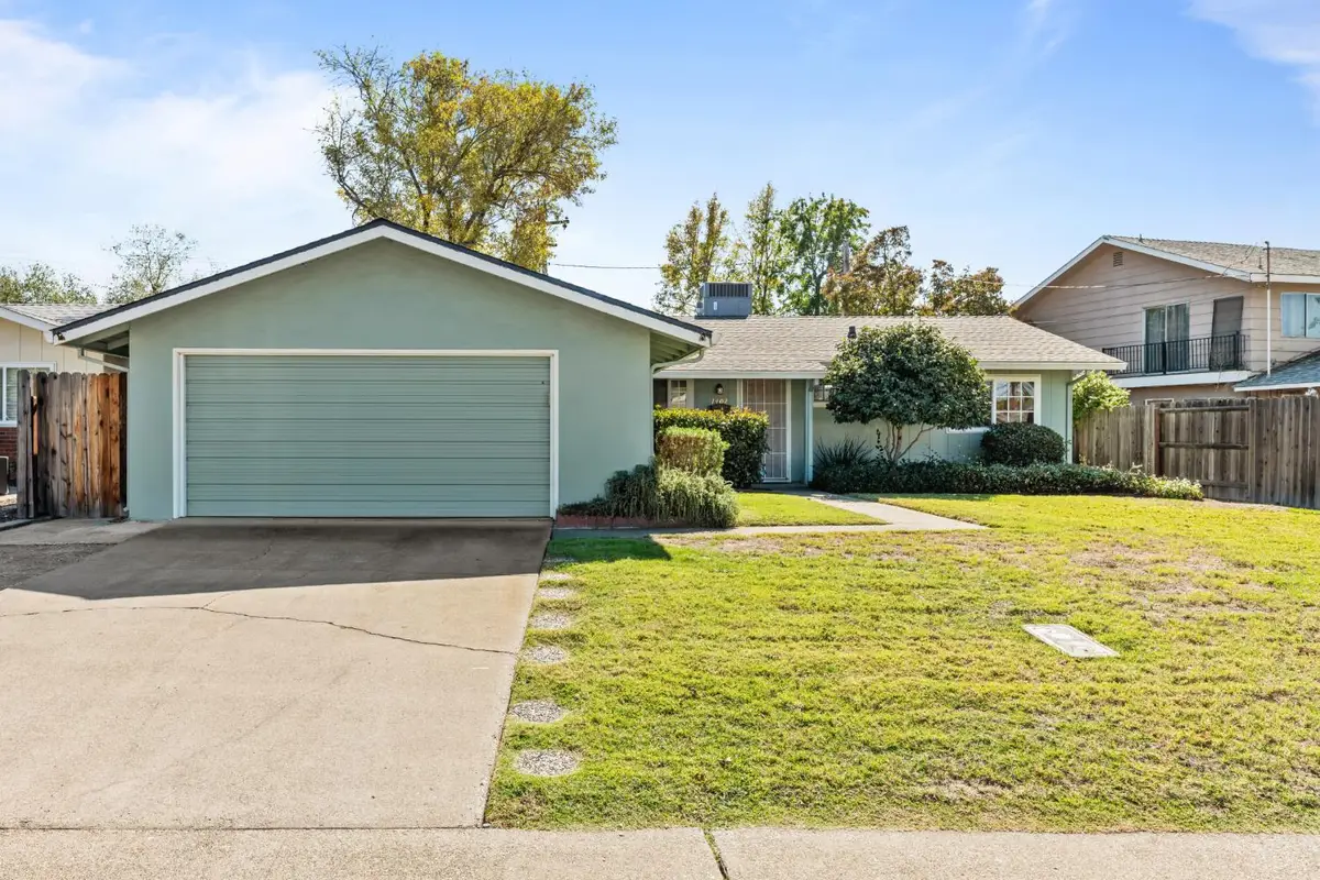 1402 Gerry Way, Roseville, CA 95661 - #1