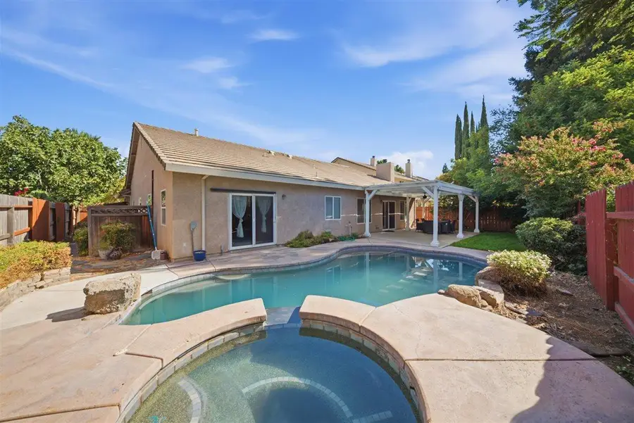 1878 Genoa Court, Yuba City, CA 95993 - #2