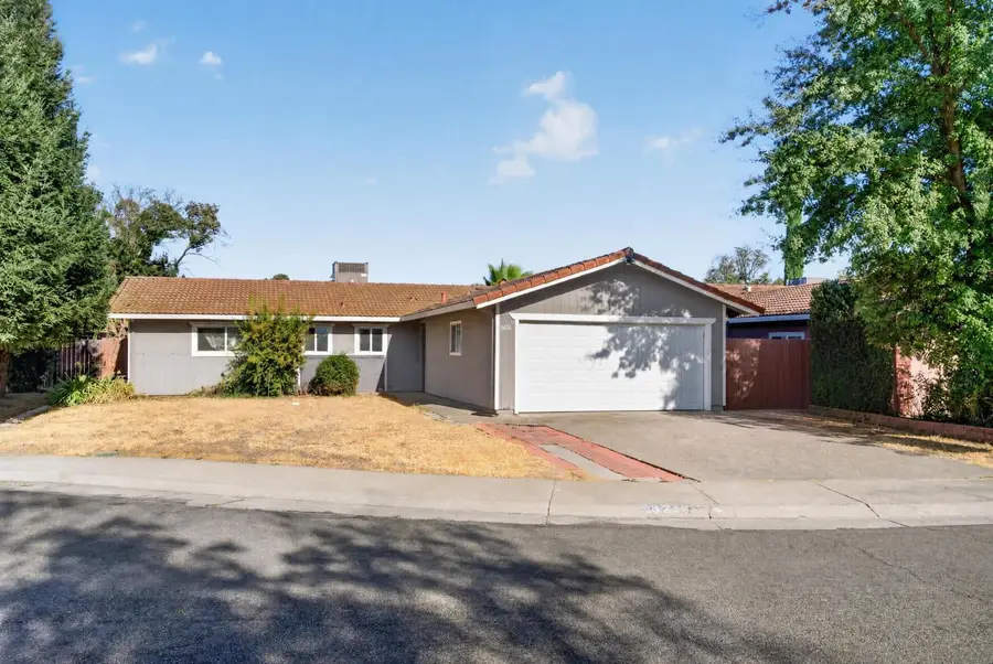 8616 Marlboro Ct, Stockton, CA 95210 - #2