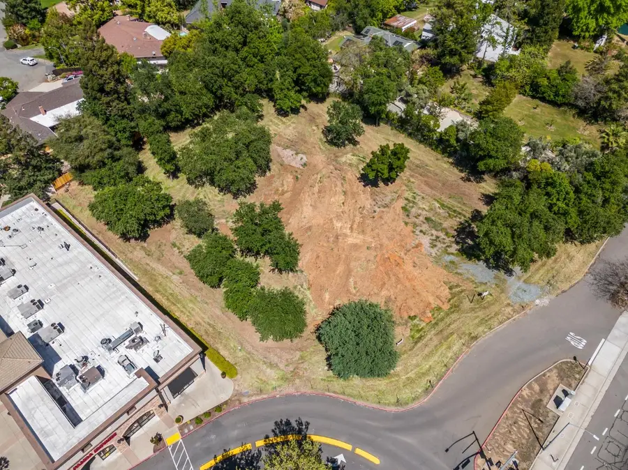 8933 Madison Avenue, Fair Oaks, CA 95628 - #2